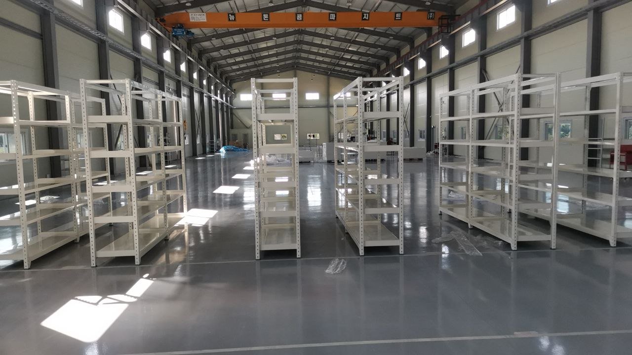 Пустой цех под Тэгу до монтажа оборудования
